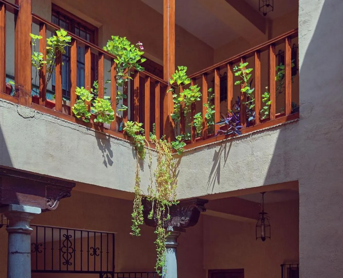 Anali - Hostatel Apartment Granada